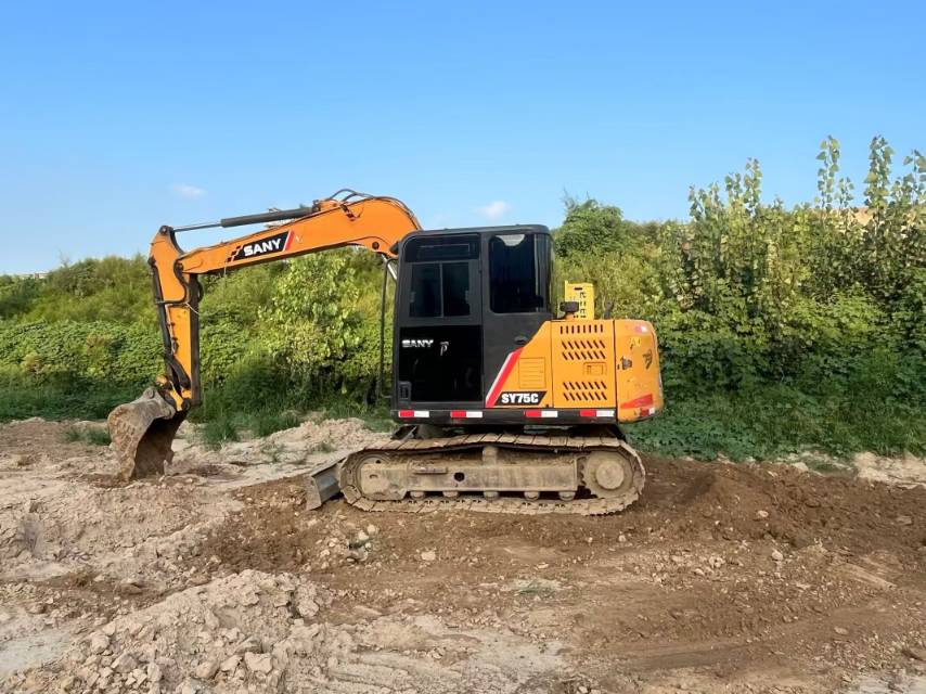 Buy Sany SY75C Used Excavator / 9 Buy Sany SY75C Used Excavator / 9