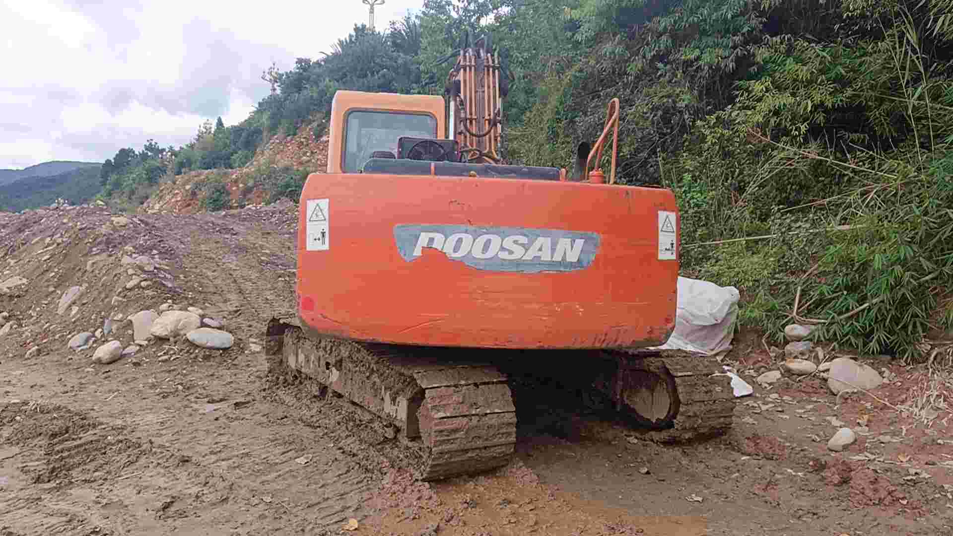 Buy Doosan 150W-7 Used Excavator / 1