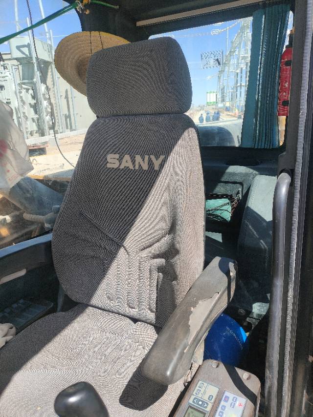 Buy Sany 155C-9 Used Excavator / 4 Buy Sany 155C-9 Used Excavator / 4