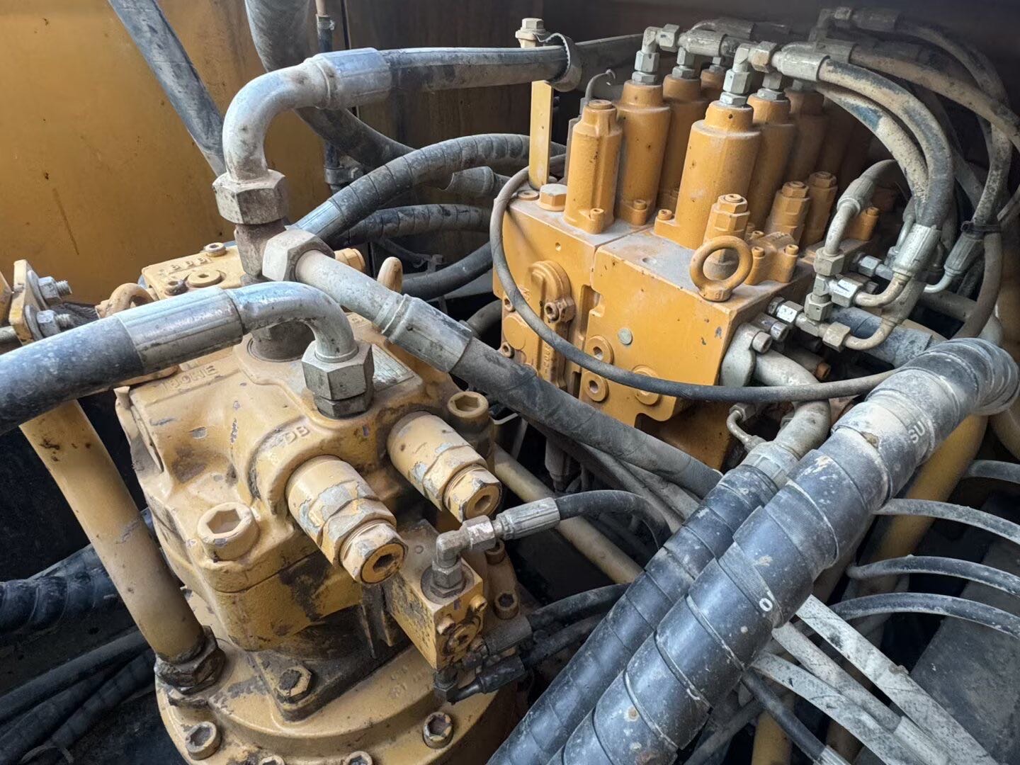 Buy Sany SY245H Used Excavator / 6 Buy Sany SY245H Used Excavator / 6