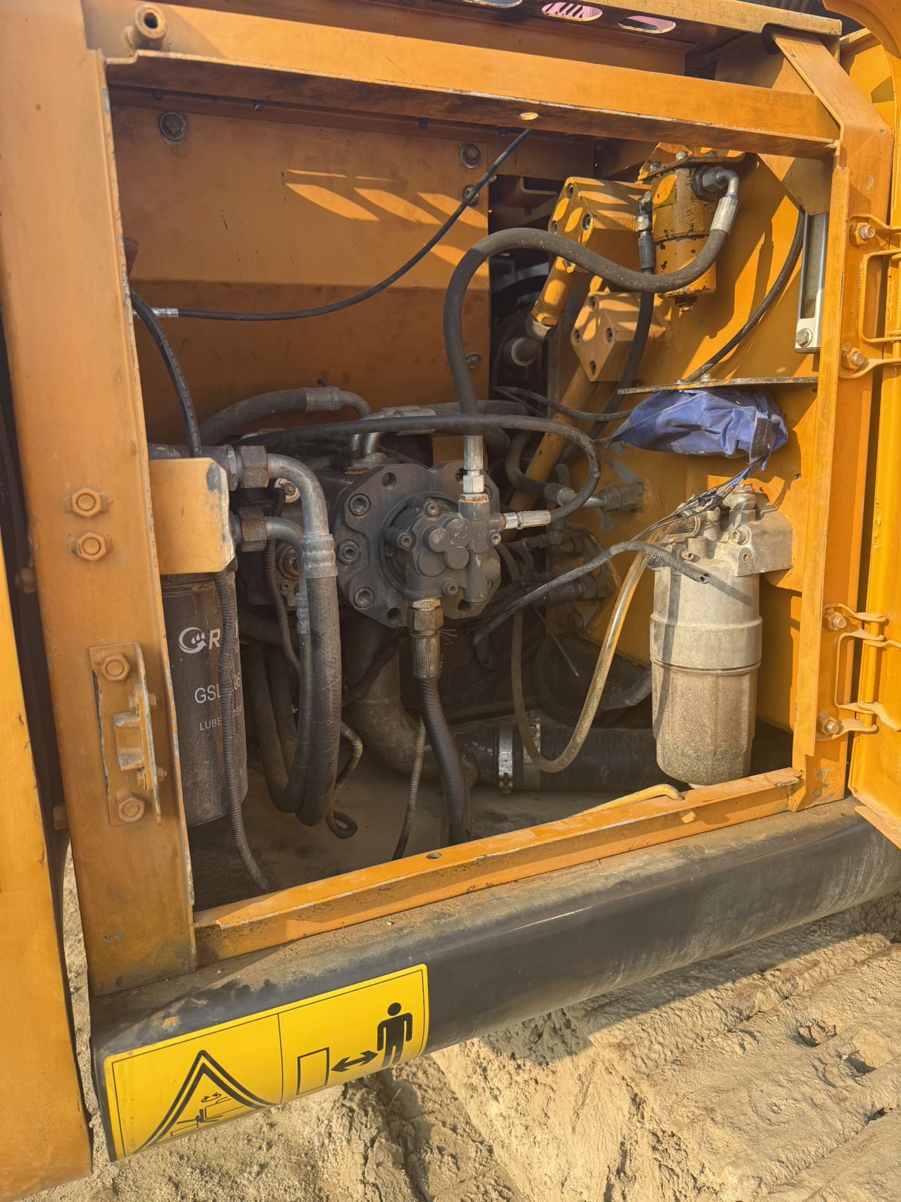 Buy Sany C135-10 Used Excavator / 3