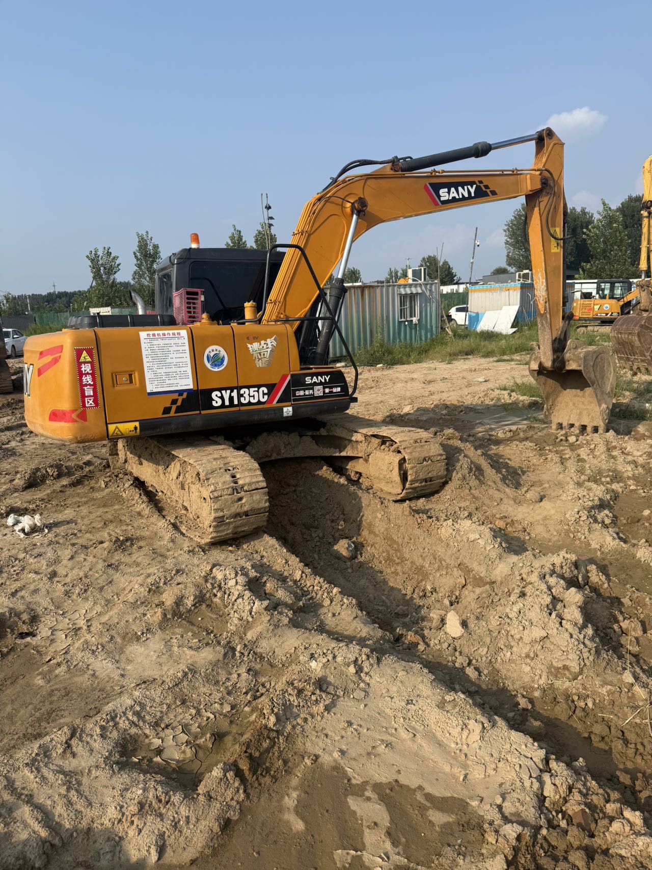 Buy Sany C135-10 Used Excavator / 2