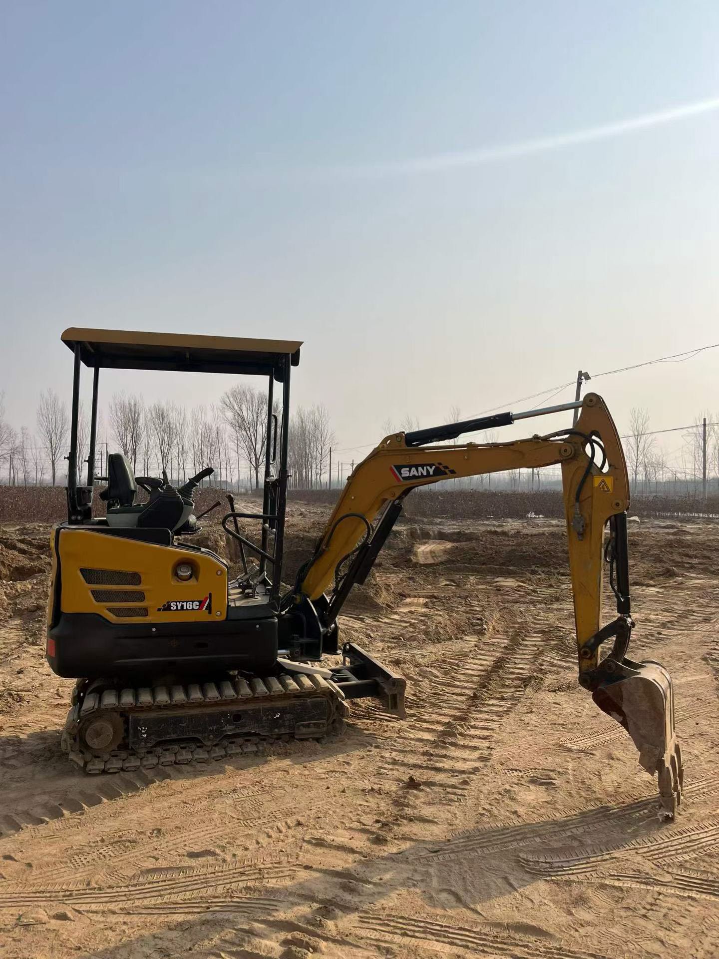 Buy Sany SY16C Used Excavator / 9 Buy Sany SY16C Used Excavator / 9