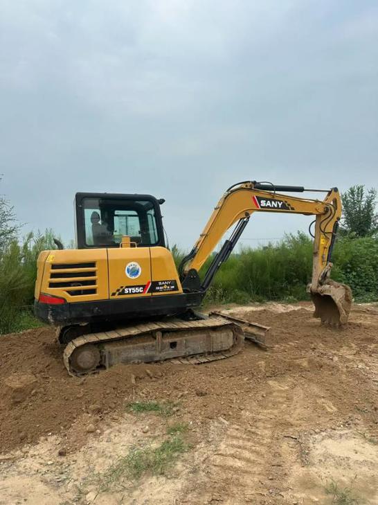 Buy Sany SY55C Used Excavator / 1