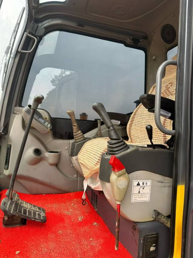 Buy XCMG XE60DA Used Excavator / 6 Buy XCMG XE60DA Used Excavator / 6