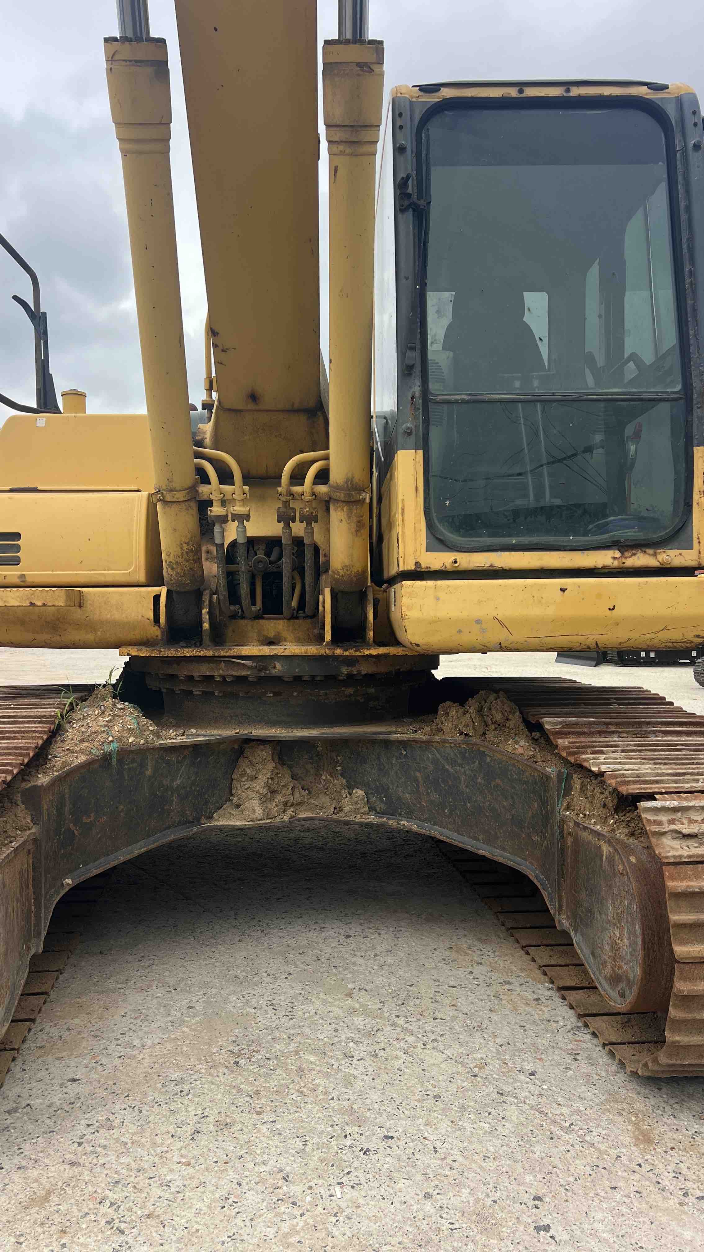 Buy Komatsu PC200-8N1 Used Excavator / 4