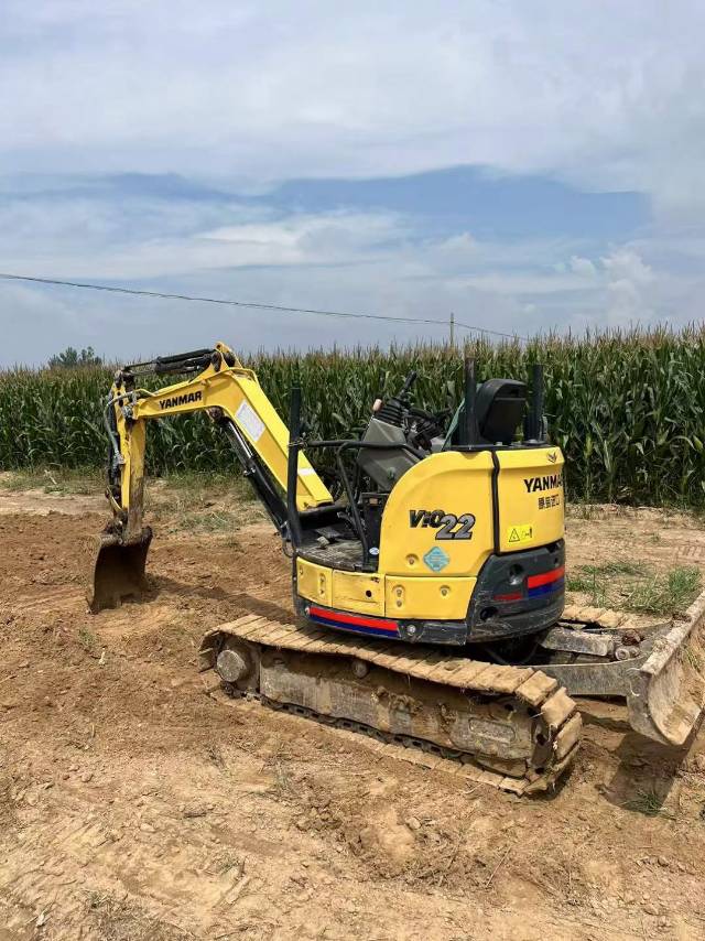 Buy Yanmar Vio22-2 Used Excavator / 1