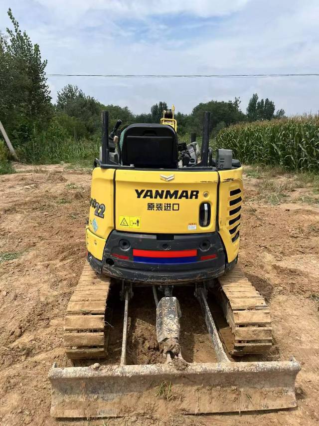 Buy Yanmar Vio22-2 Used Excavator / 9 Buy Yanmar Vio22-2 Used Excavator / 9