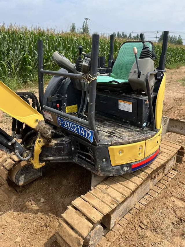 Buy Yanmar Vio22-2 Used Excavator / 3 Buy Yanmar Vio22-2 Used Excavator / 3