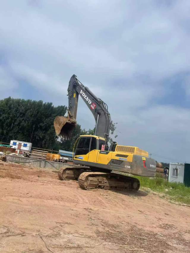 Buy Volvo EC350D Used Excavator / 2 Buy Volvo EC350D Used Excavator / 2