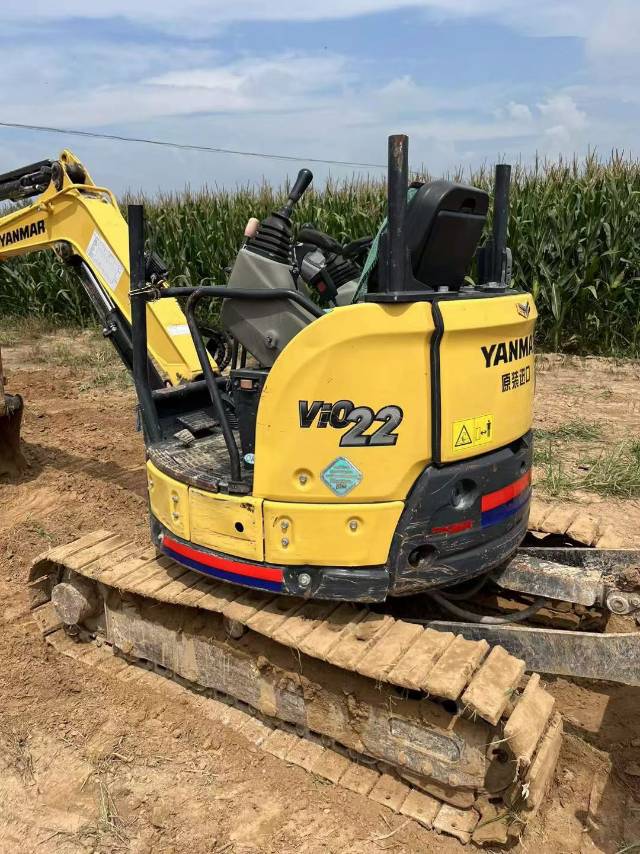 Buy Yanmar Vio22-2 Used Excavator / 2 Buy Yanmar Vio22-2 Used Excavator / 2
