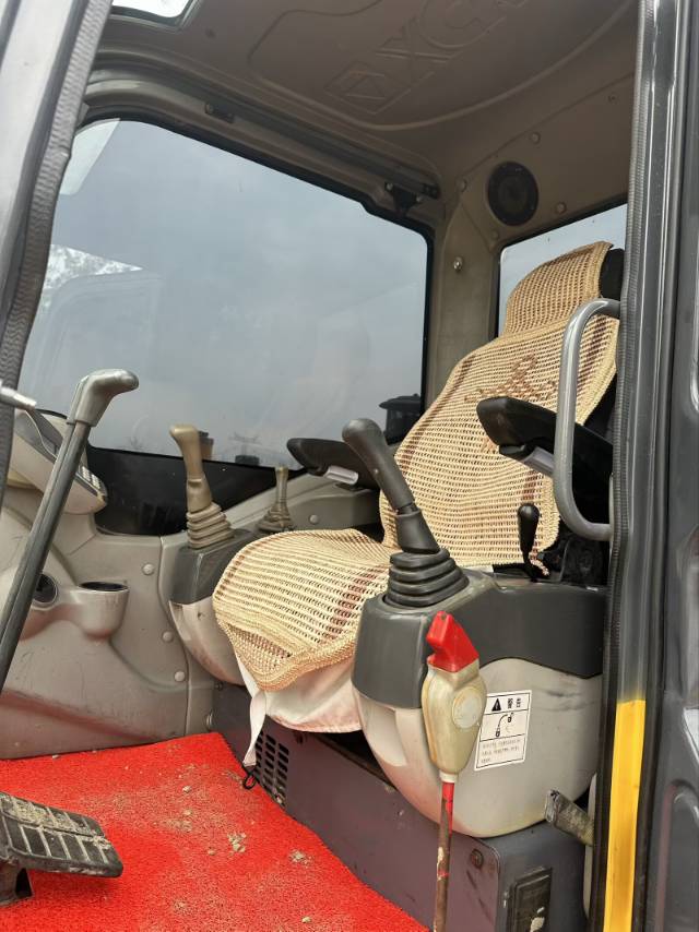 Buy XCMG XE60WA Used Excavator / 7
