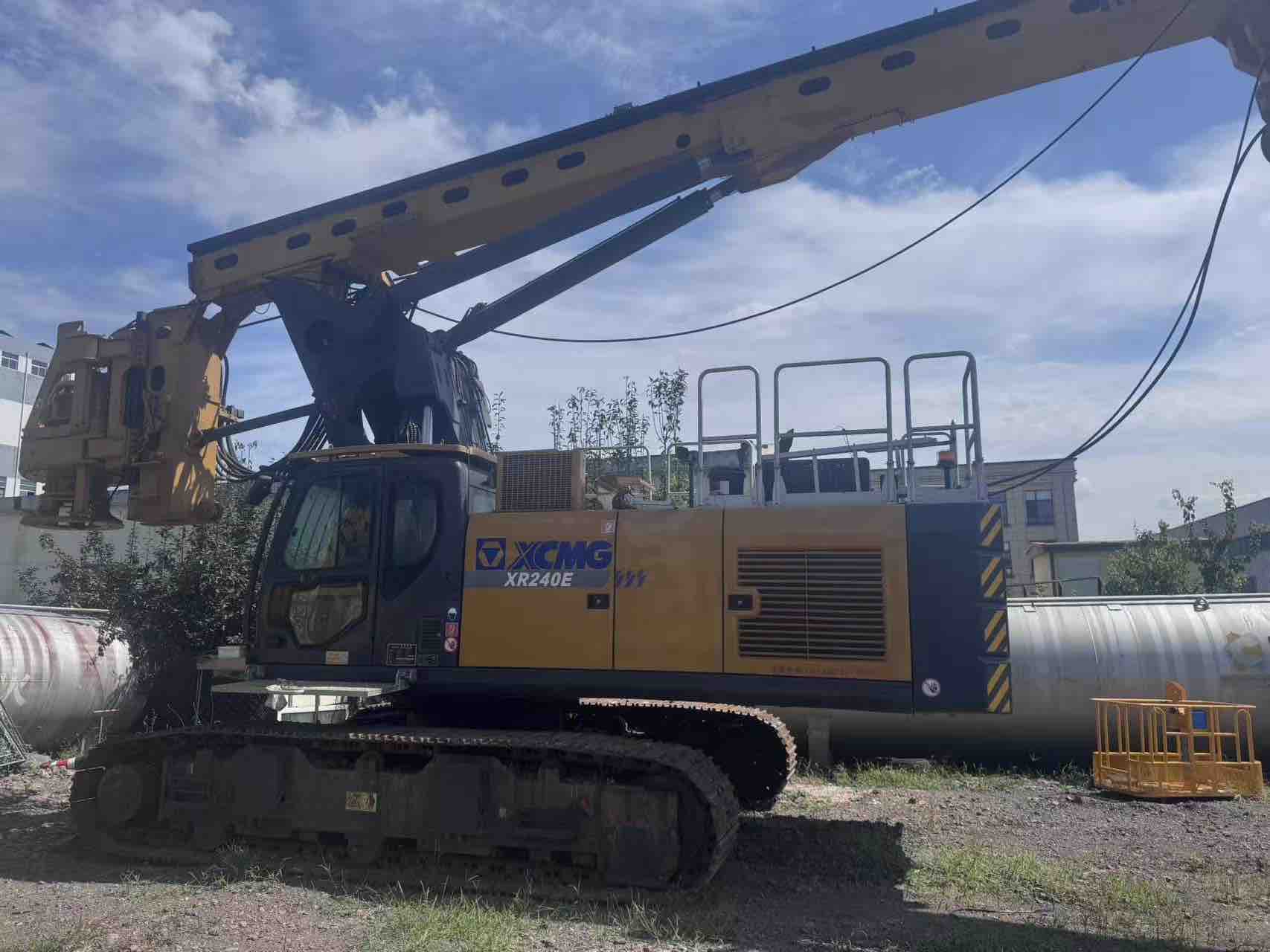 Buy XCMG XE200DA Used Excavator / 5 Buy XCMG XE200DA Used Excavator / 5