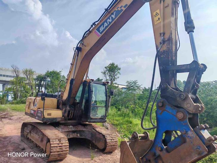 Buy Sany SY200C Used Excavator / 1