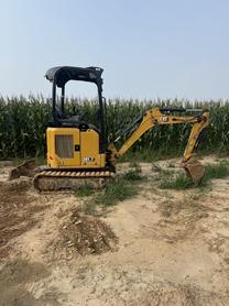 Buy Caterpillar 017 CR Used Excavator / 3 Buy Caterpillar 017 CR Used Excavator / 3