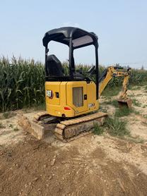 Buy Caterpillar 017 CR Used Excavator / 2 Buy Caterpillar 017 CR Used Excavator / 2