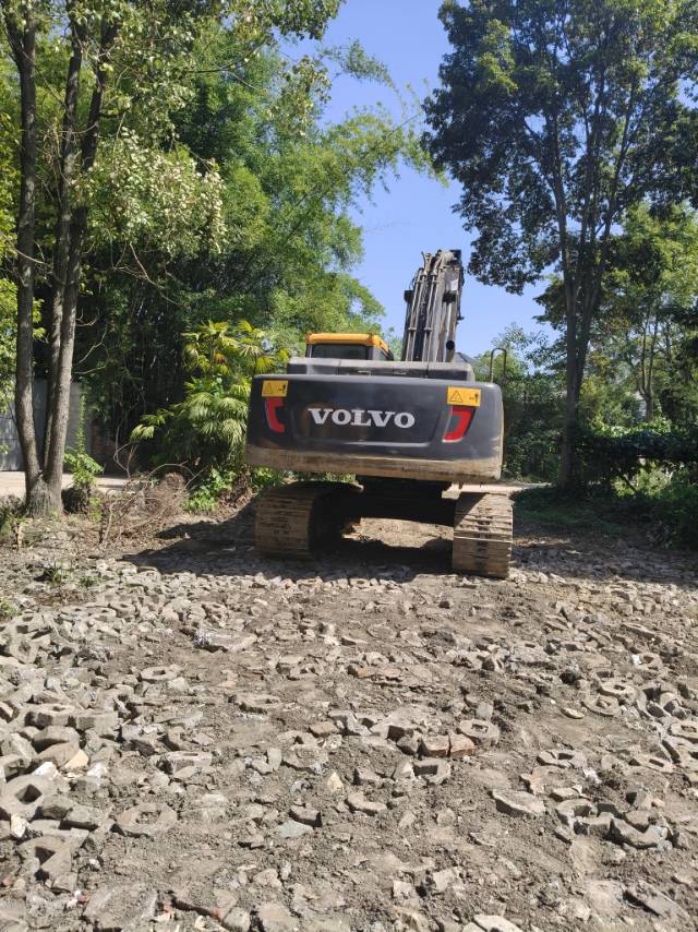 Buy Volvo EC210D Used Excavator / 7