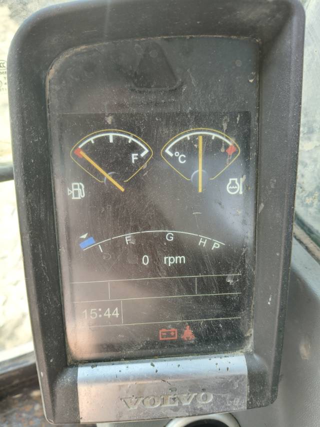 Buy Volvo EC210D Used Excavator / 11