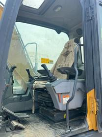 Buy XCMG XE150D Used Excavator / 4 Buy XCMG XE150D Used Excavator / 4
