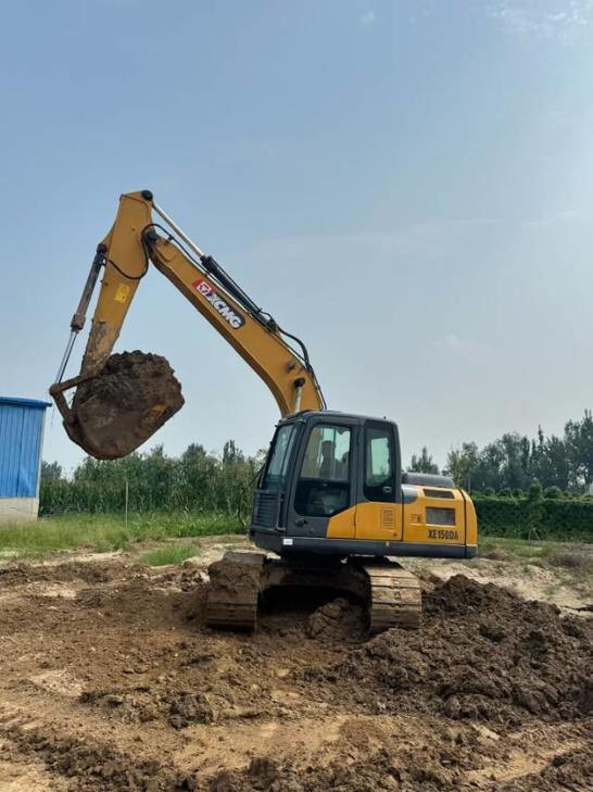 Buy XCMG XE150D Used Excavator / 1