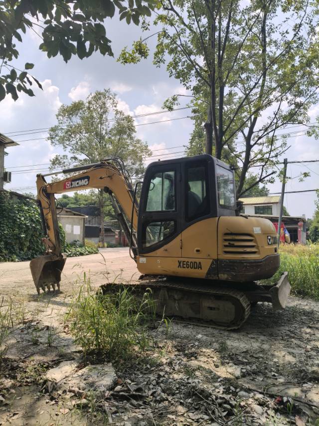 Buy XCMG XE60DA Used Excavator / 3