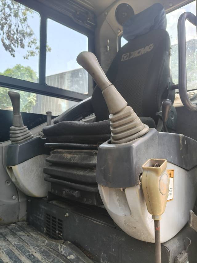 Buy XCMG XE60DA Used Excavator / 18