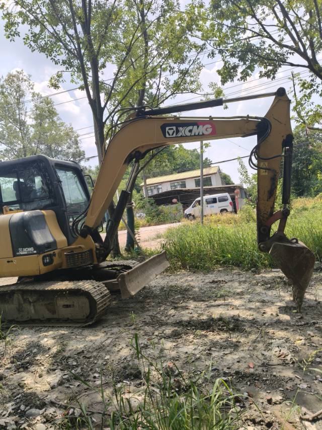 Buy XCMG XE60DA Used Excavator / 5