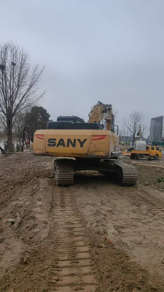 Buy Sany SY245H Used Excavator / 3