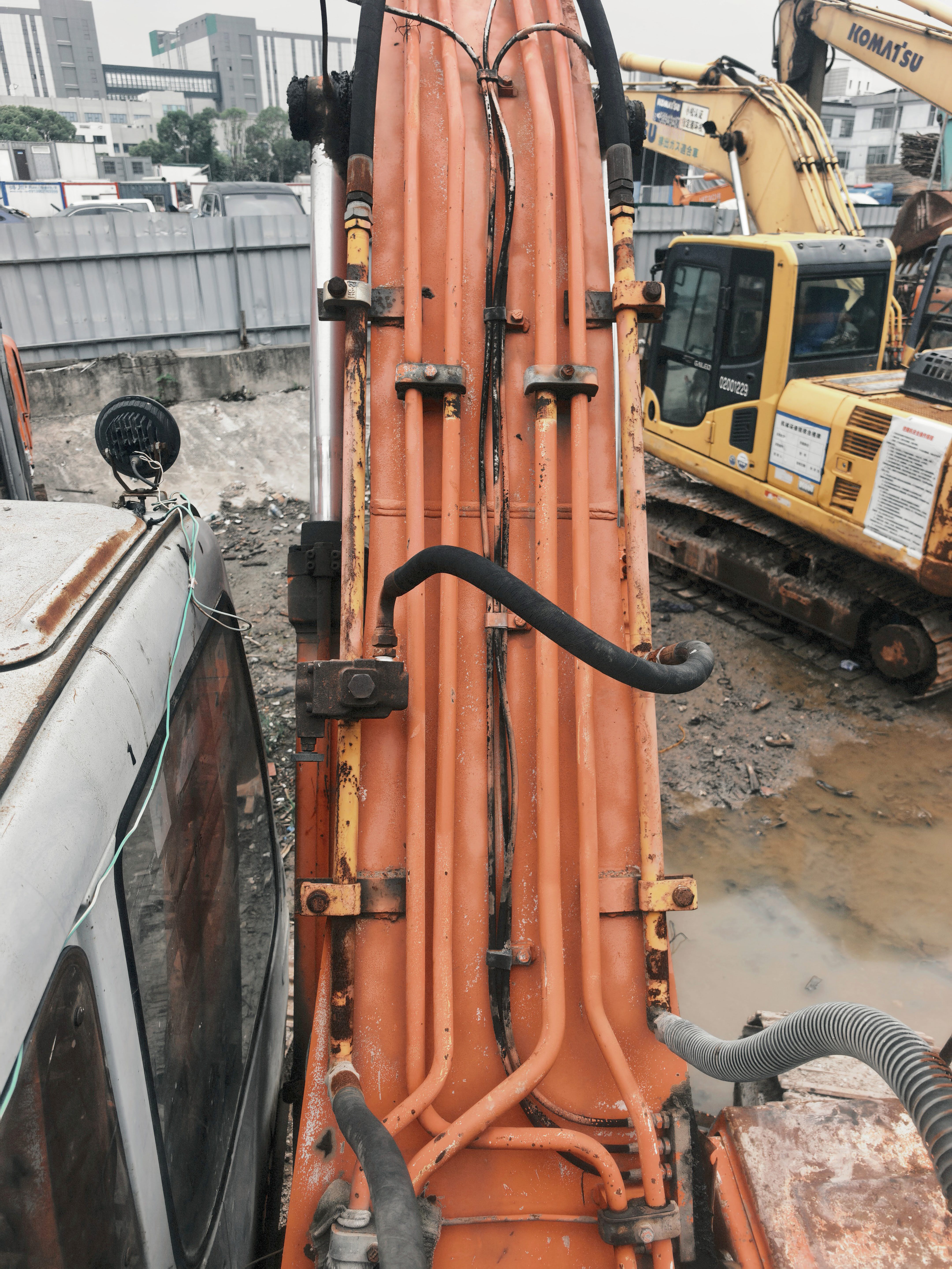 Buy Hitachi EX200-6 Used Excavator / 12 Buy Hitachi EX200-6 Used Excavator / 12