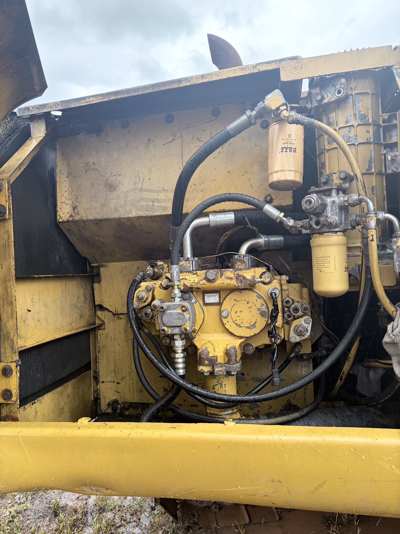 Buy Caterpillar 320C Used Excavator / 4