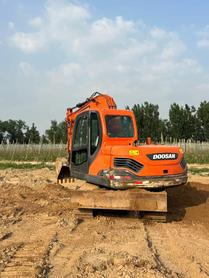 Buy Doosan 75-7 Used Excavator / 2 Buy Doosan 75-7 Used Excavator / 2
