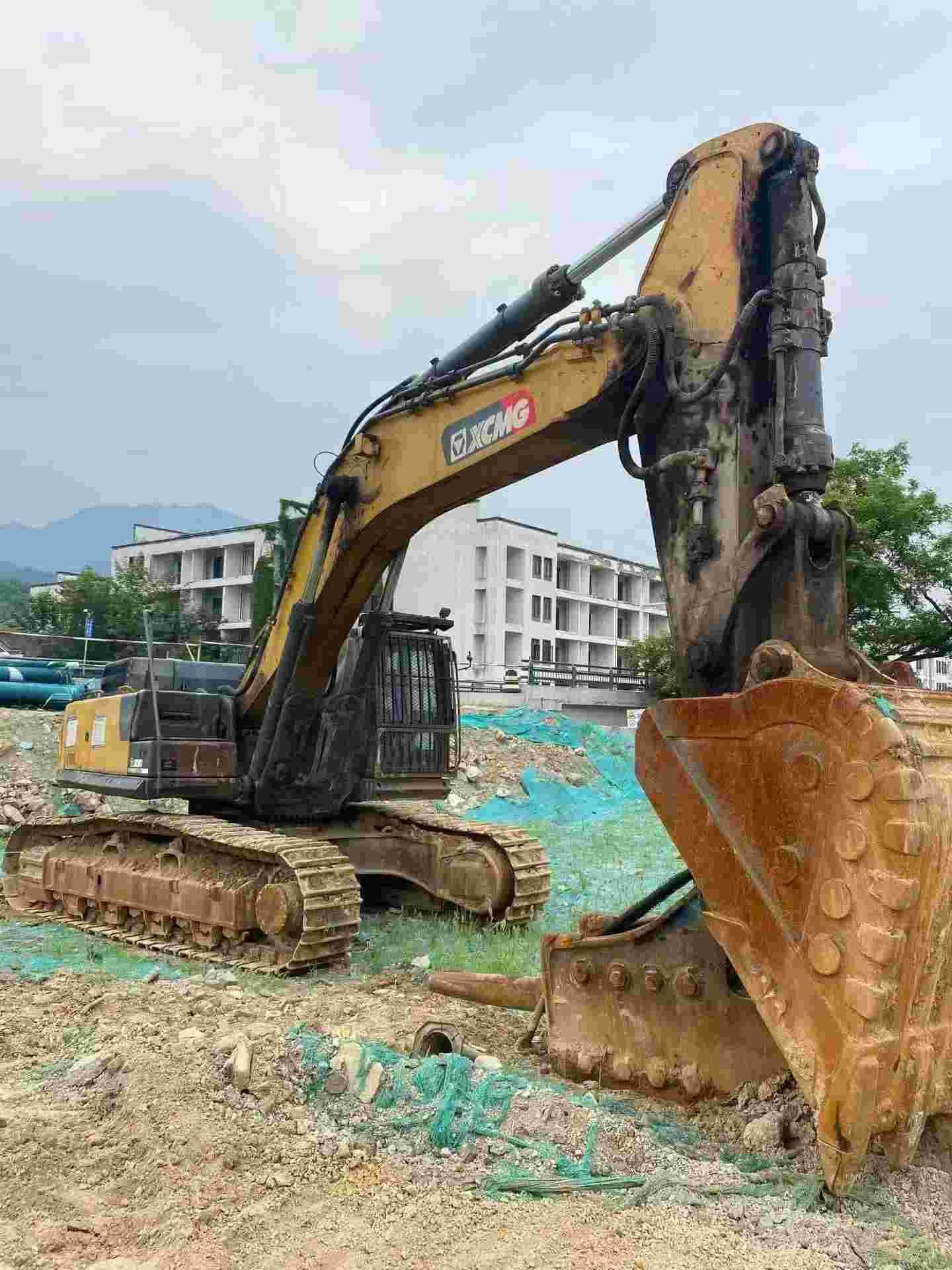 Buy XCMG XE550DK MAX Used Excavator / 9