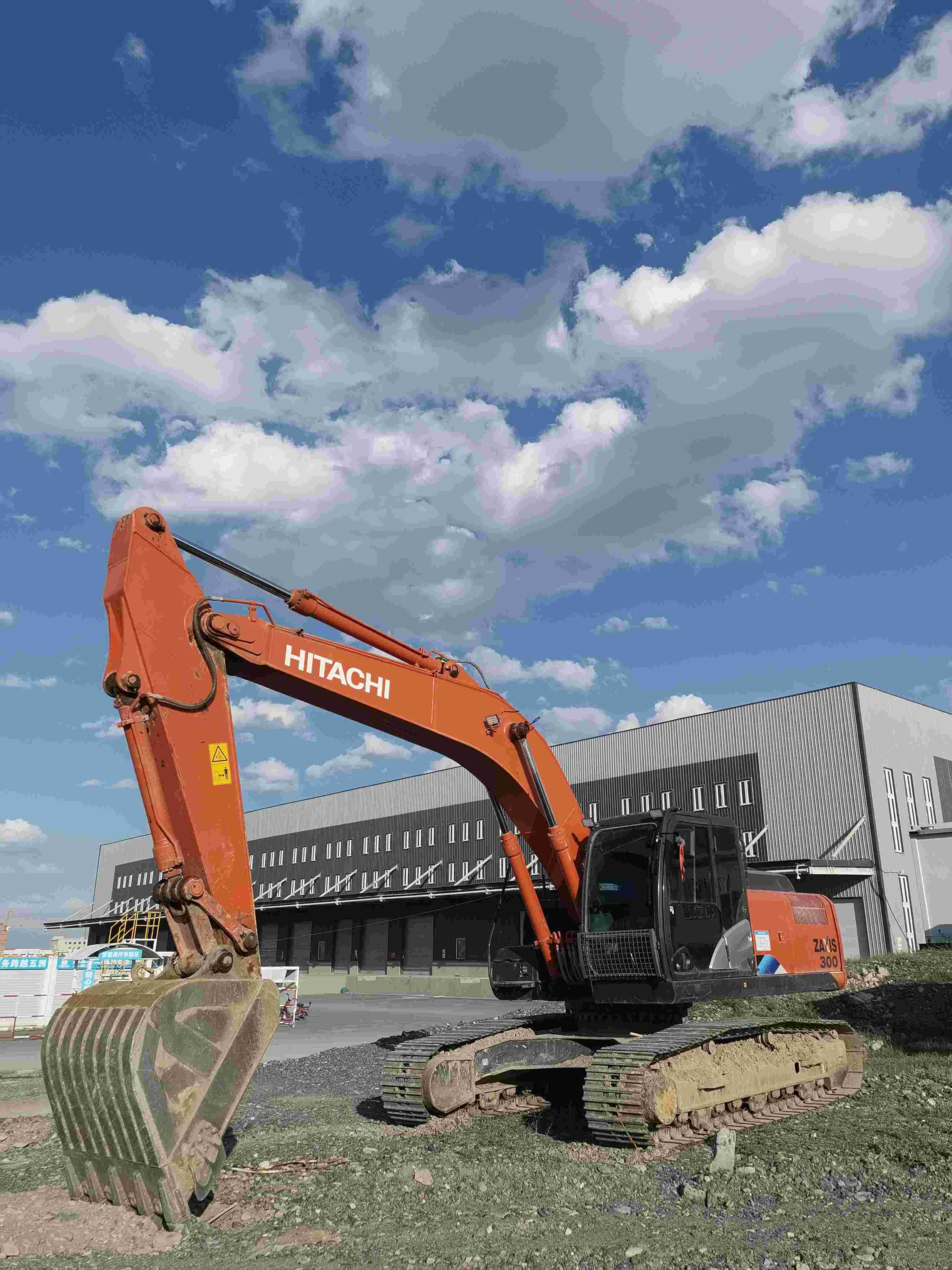 Buy Hitachi ZX70-5G Used Excavator / 2
