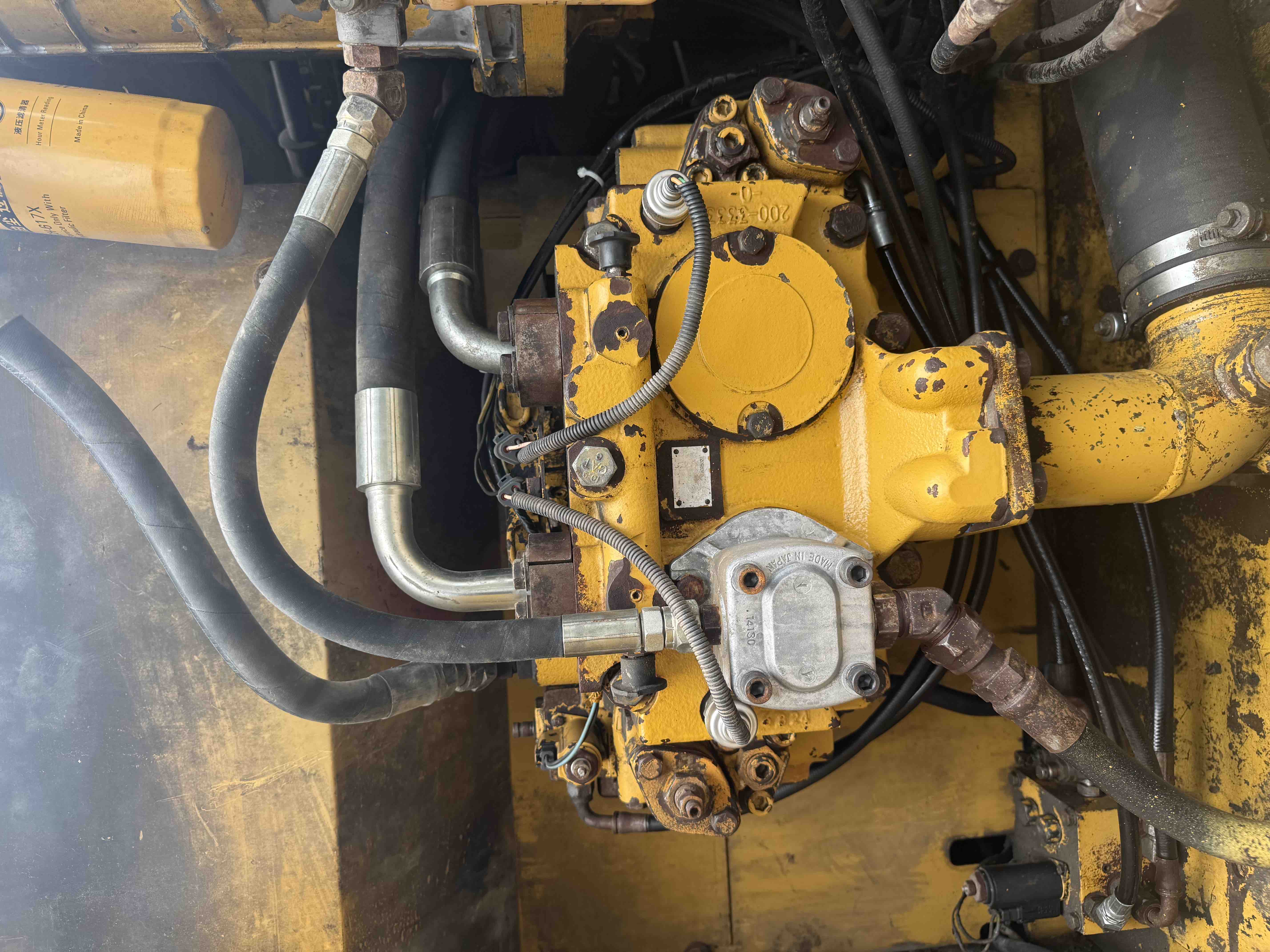 Buy Caterpillar 320C Used Excavator / 6