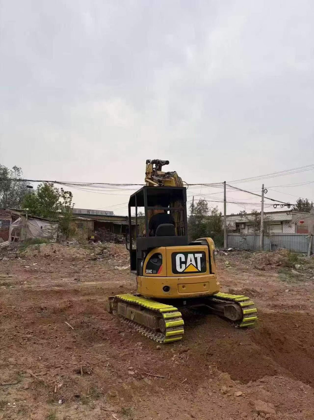 Buy Caterpillar 304 Used Excavator / 4