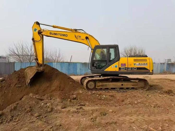 Buy Sumitomo SH210D-5 Used Excavator / 1