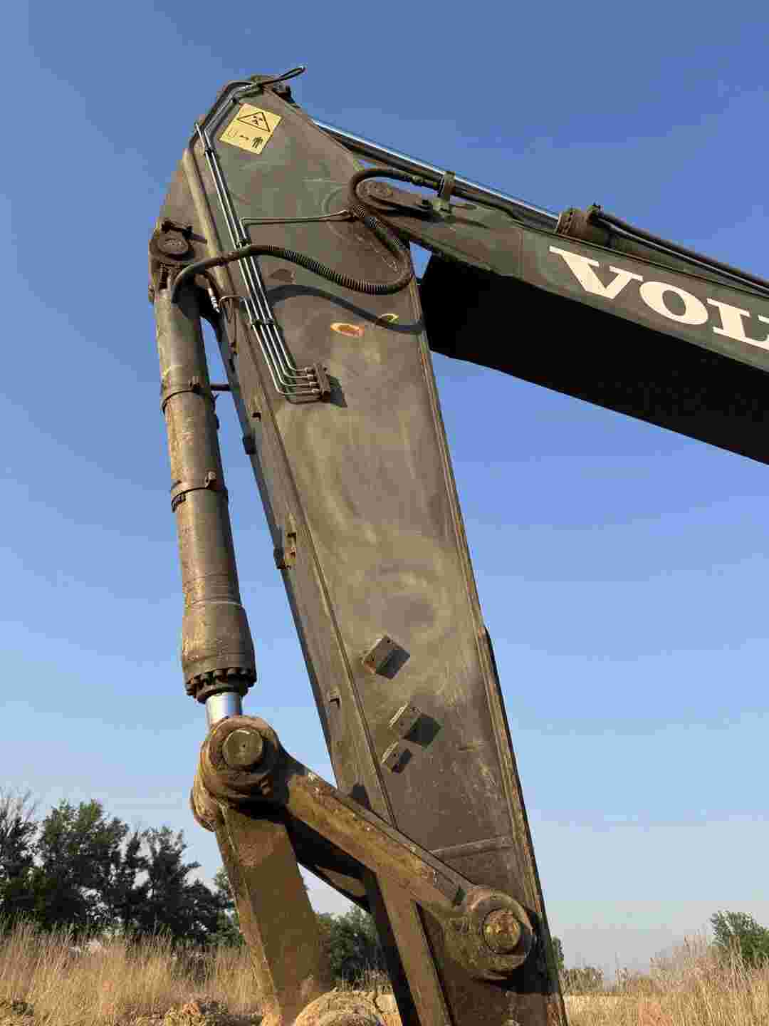 Buy Volvo 240BLC Used Excavator / 9
