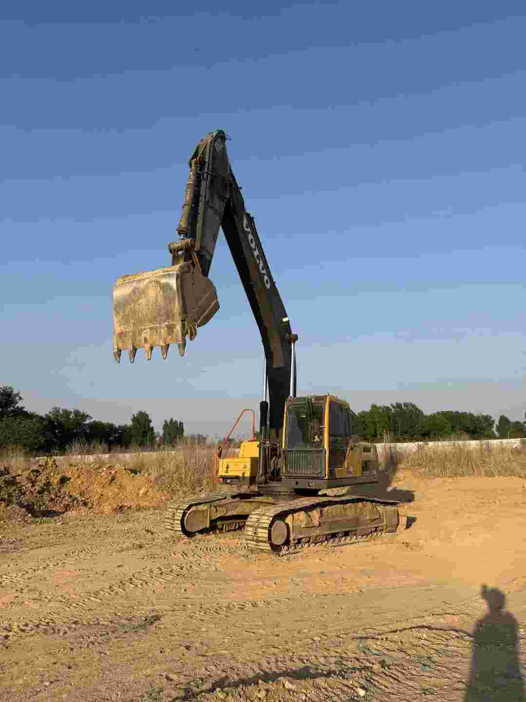 Buy Volvo 240BLC Used Excavator / 3