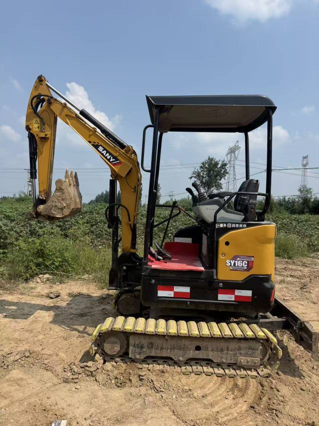 Buy Sany SY16C Used Excavator / 2