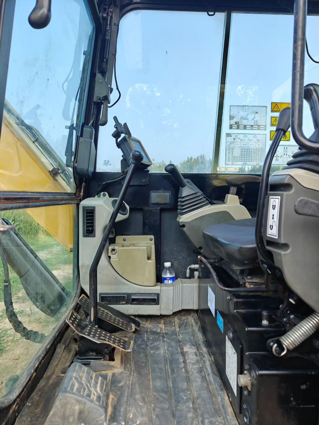 Buy Caterpillar 305.5E2 Used Excavator / 4