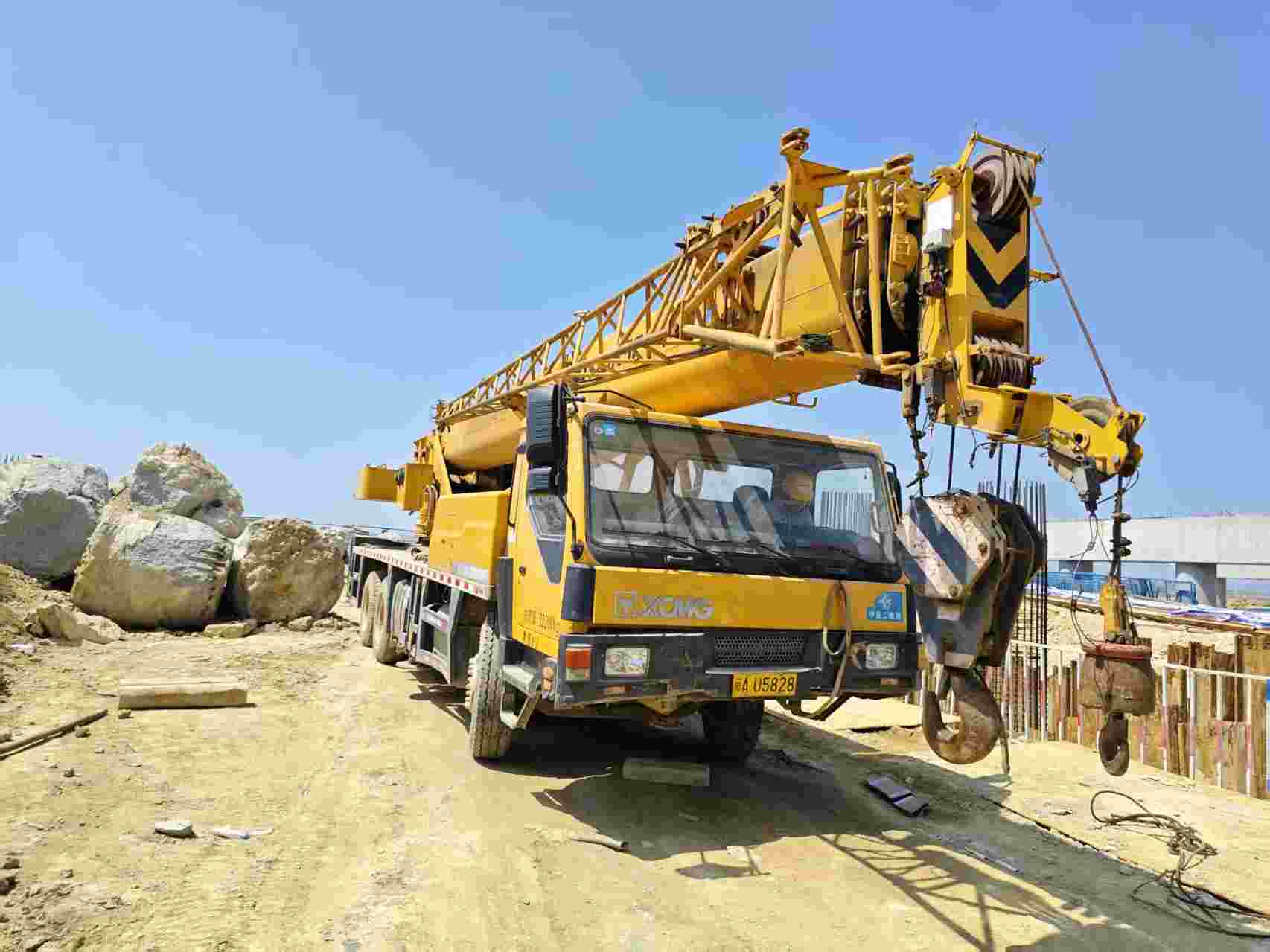 Buy XCMG XDA60E Used Excavator / 5