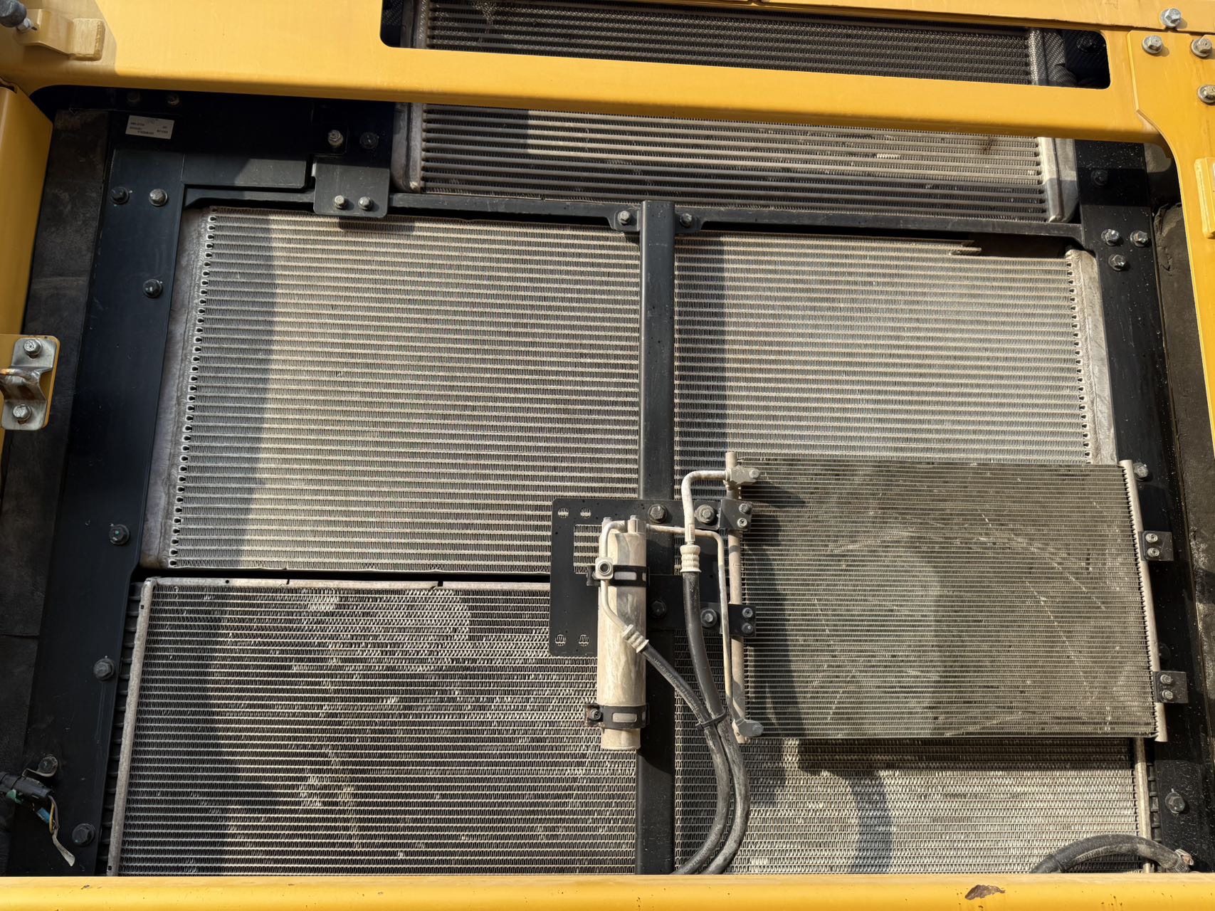 Buy Caterpillar 350 Used Excavator / 8