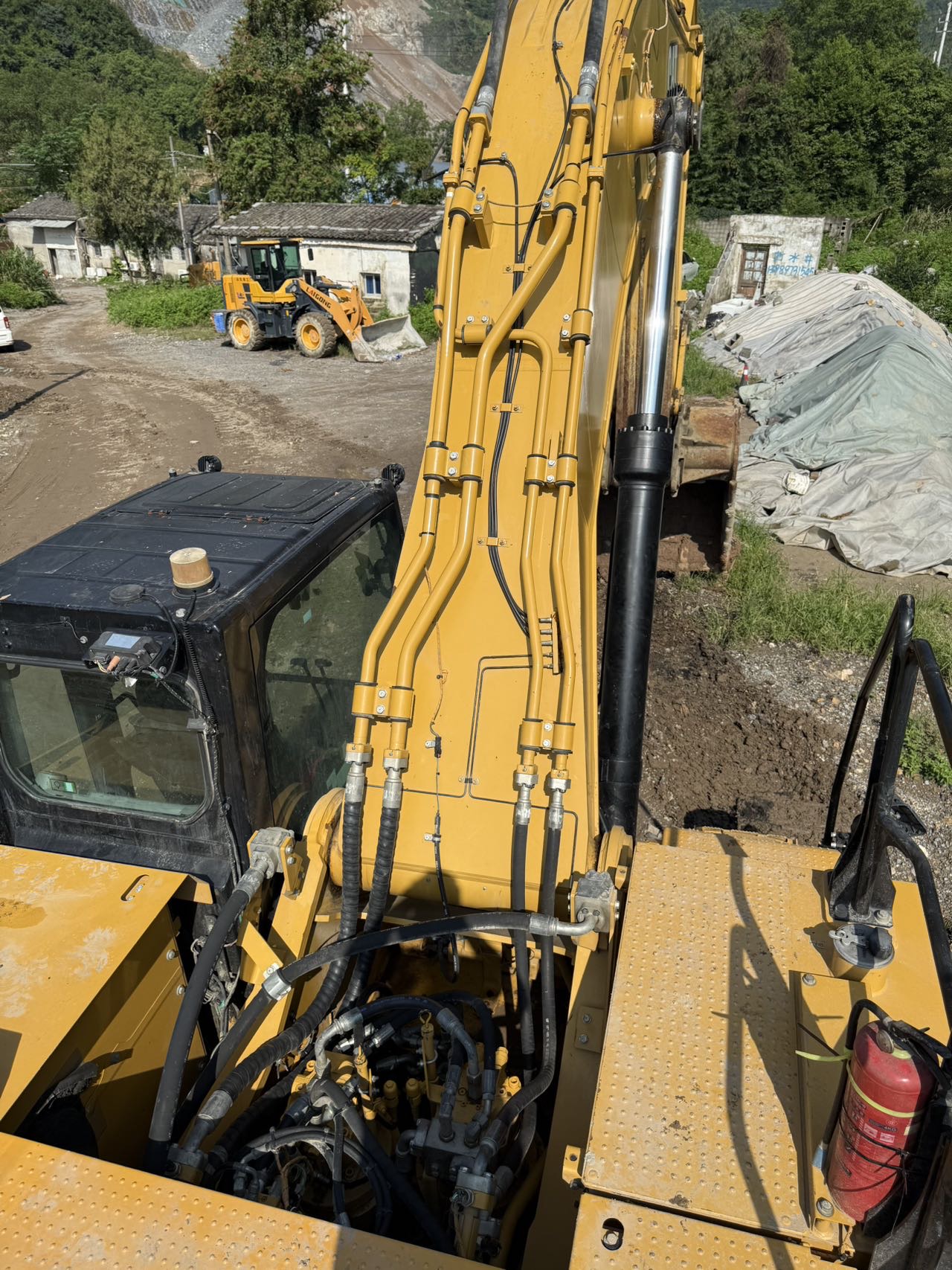 Buy Caterpillar 350 Used Excavator / 4