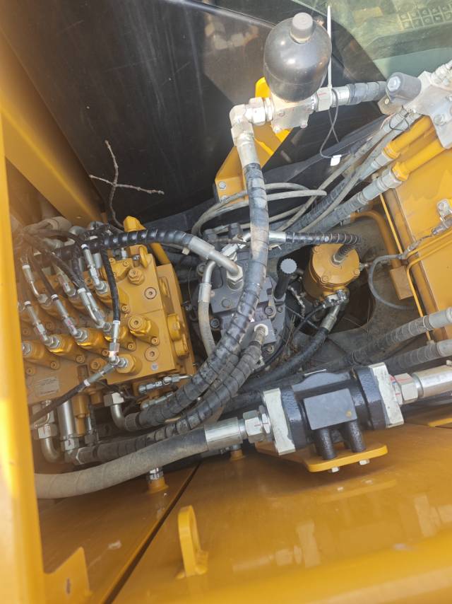 Buy Sany C135-10 Used Excavator / 8 Buy Sany C135-10 Used Excavator / 8