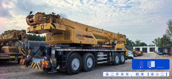 Buy XCMG QY75K Used Crane / 3
