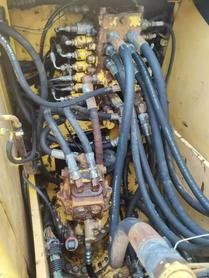 Buy Komatsu PC130-7 Used Excavator / 8 Buy Komatsu PC130-7 Used Excavator / 8