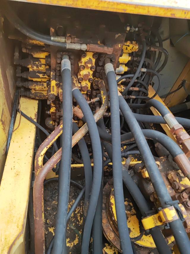 Buy Komatsu PC200-8N1 Used Excavator / 7