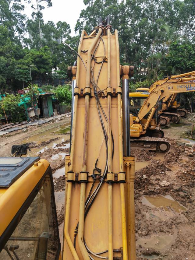 Buy Komatsu PC200-8N1 Used Excavator / 5