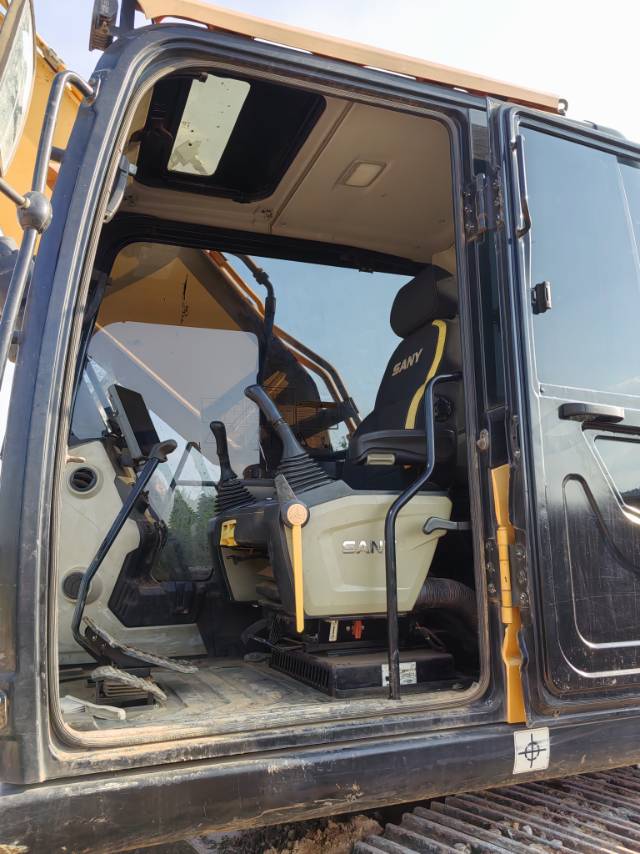 Buy Sany SY205 DPC Used Excavator / 6