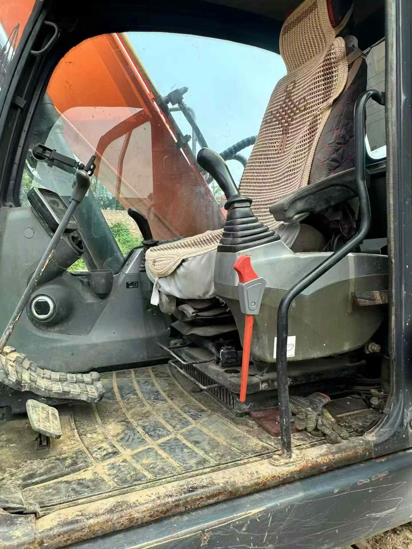 Buy Doosan 150W-7 Used Excavator / 3
